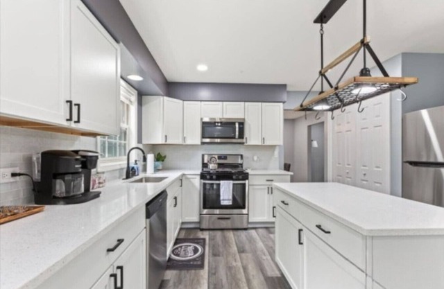 Comfortable 4-Bedroom Retreat in the Heart of Antioch