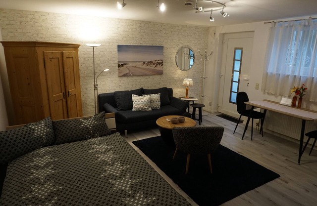 Comfortable apartment 34sqm, separate entrance, with free time u. lay quiet