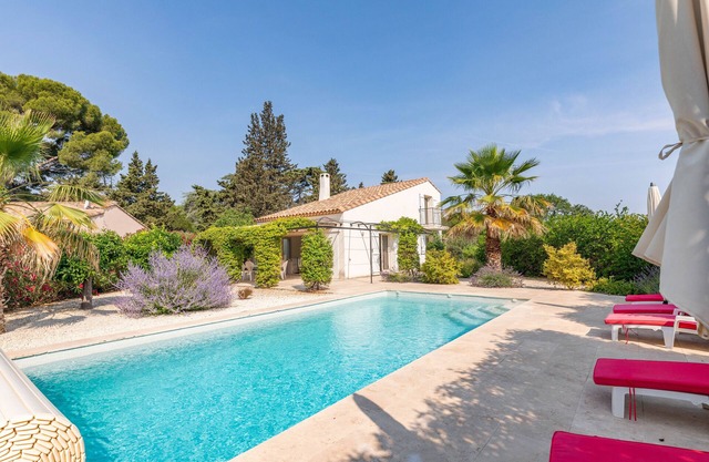 Comfortable contemporary villa with pool near Pézenas, quiet and peaceful