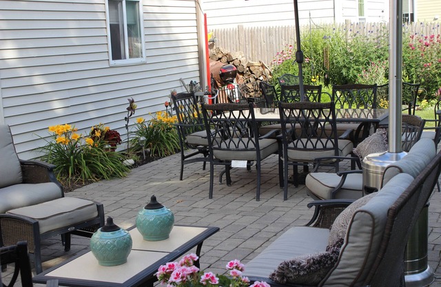 Comfortable cottage style home. Family friendly. Sleeps six.