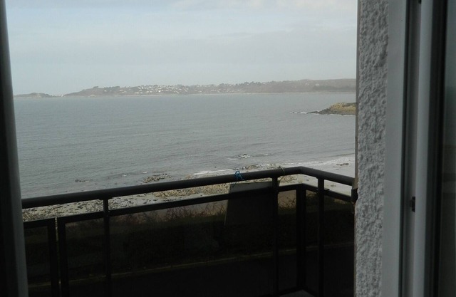 Comfortable Villa Facing THE SEA