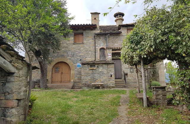 Comfortable house in the Pyrenees with views