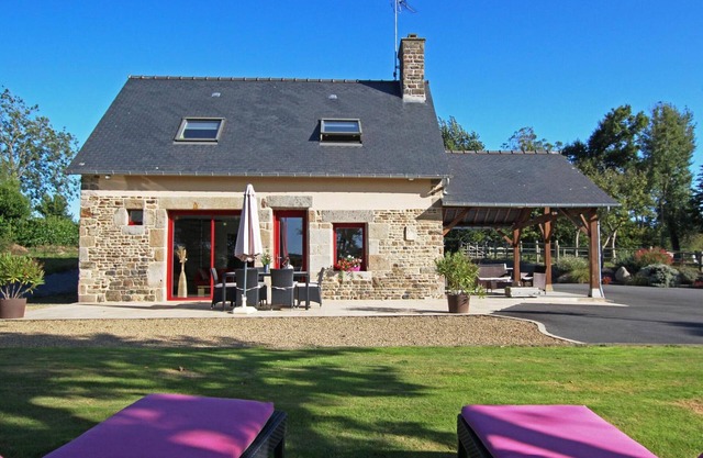 Comfortable house in Normandy, pets allowed
