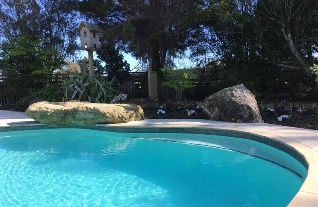 Comfortable Two Bedroom/Two Ensuite Country Cottage near Havelock North