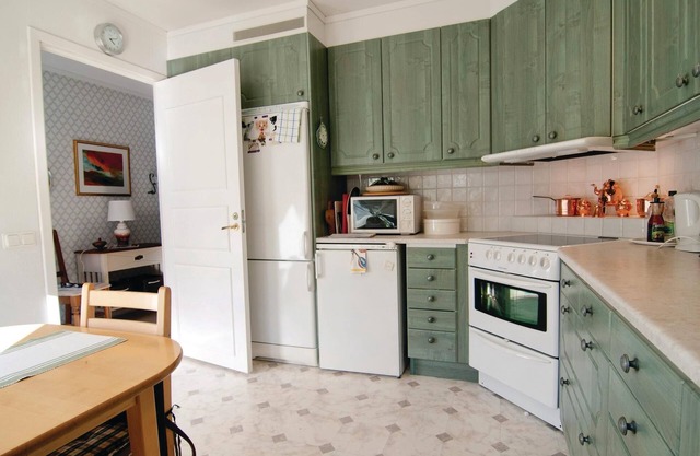 Comfortable vacation apartment with terrace facing east and west.