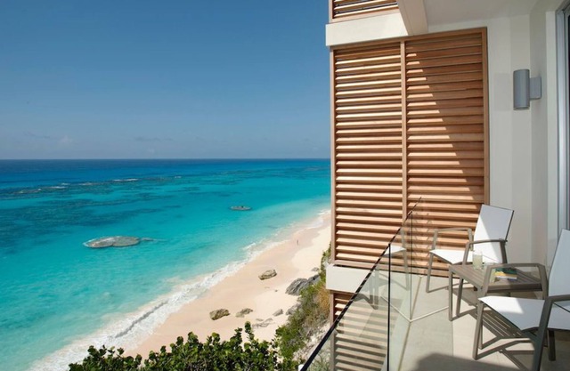Comfy 2 Bed Suite with Terrace & Oceanfront Views