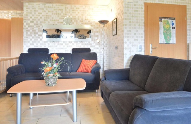 Comfy Holiday Home in Burg Reuland with Sauna, Terrace, BBQ