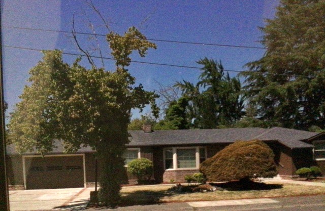 Comfy home in nice neighborhood. Short walk to shops, wine, breweries and food