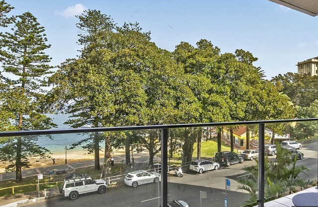 Comfy Manly Apartment w/Sydney Harbour Views