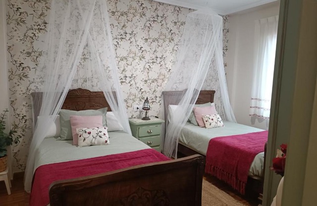 Como una casa de campo en la ciudad, con patio -Parking gratis