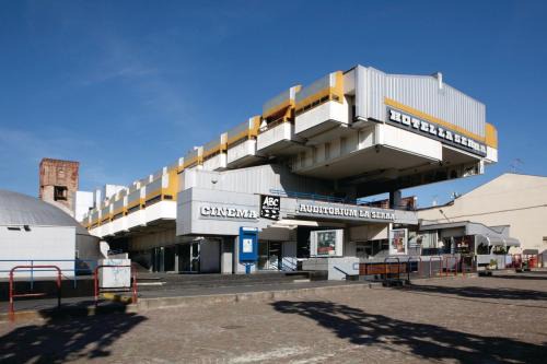 Comprensorio Olivetti - La Serra - stanza 204