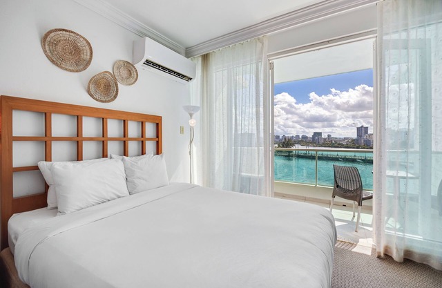 Condado | Beach View Balcony | Condado Beach | Free Coffee & Snacks