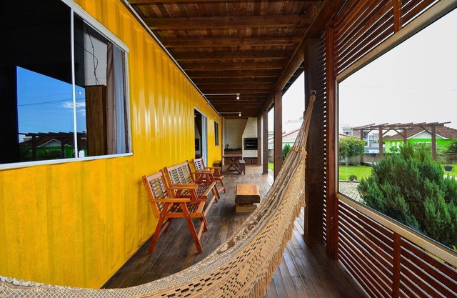 Contêiner Exclusivo - Praia da Gamboa - GAR002