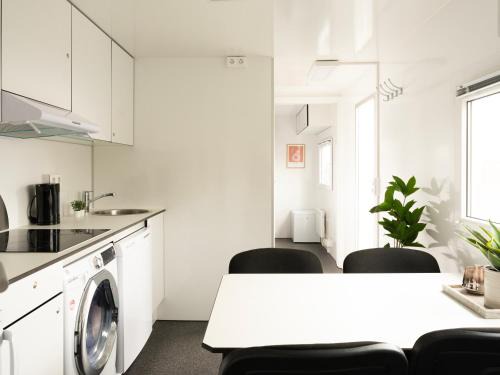 Container Rental - 3BR