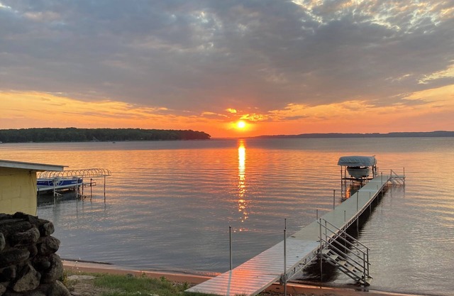 Contemporary cabin for family fun on Lake Miltona
