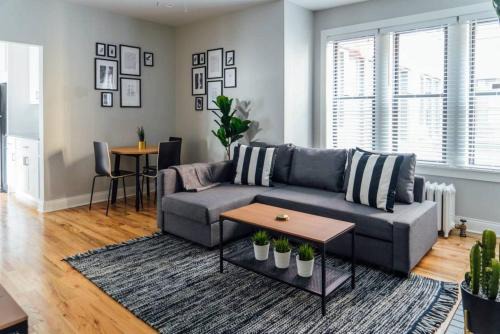 Convenient & Newly Decorated 1BR Apartment - Roscoe 1D