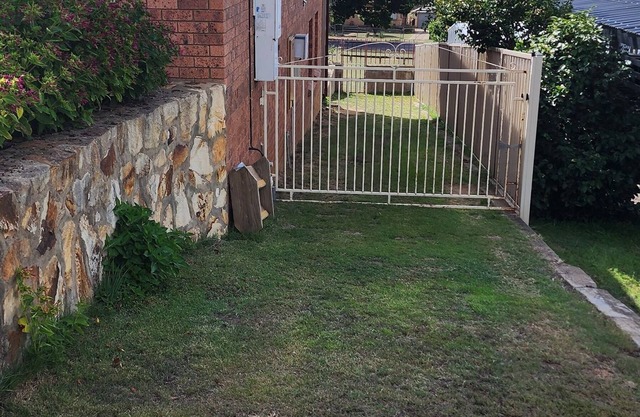 Cooma home with fresh air and a mountain view
