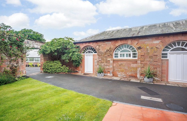 Corby Castle - Courtyard - UK34670