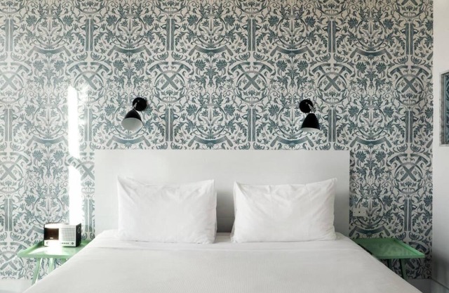 Corner View Loft l Wythe Hotel l South 7th Loft Williamsburg