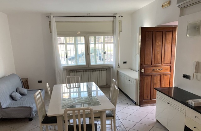 Coroglio Apt 5 Minutes From The Sea, Napoli, Italy