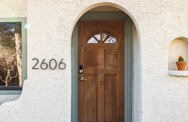 Coronado Village! 3 homes, 1 beautiful Courtyard!