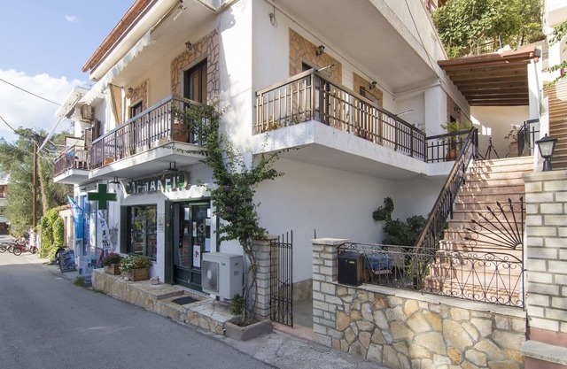 Cosi Apartment in village