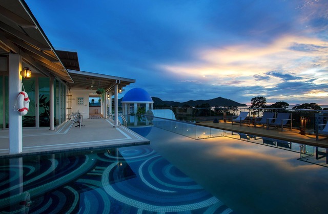 Costa Village Bangsaray