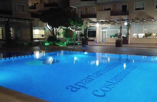 Costamarina apartment with pool 600 meters from the sea.