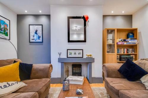 Cosy 3-Bed Country Escape, Family & Pets , Sleeps 5