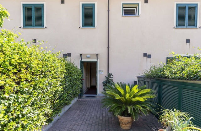 Cosy apartment for 4 people with WIFI, patio and pets allowed