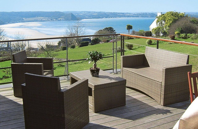 Cosy apartment for 4 people with pool, WIFI, TV and patio