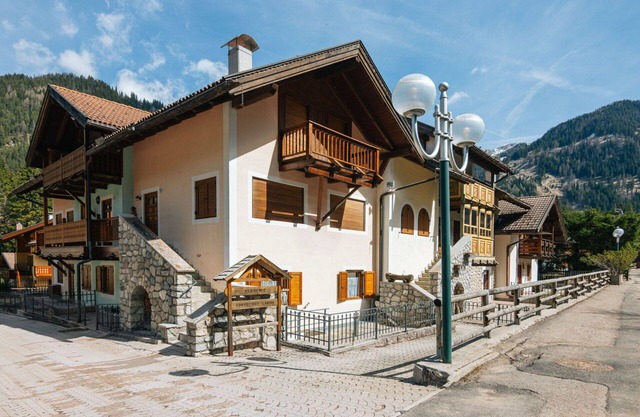 Cosy apartment for 5 people with WIFI and pets allowed