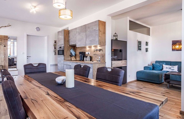 Cosy apartment for 4 guests with WIFI, TV and terrace