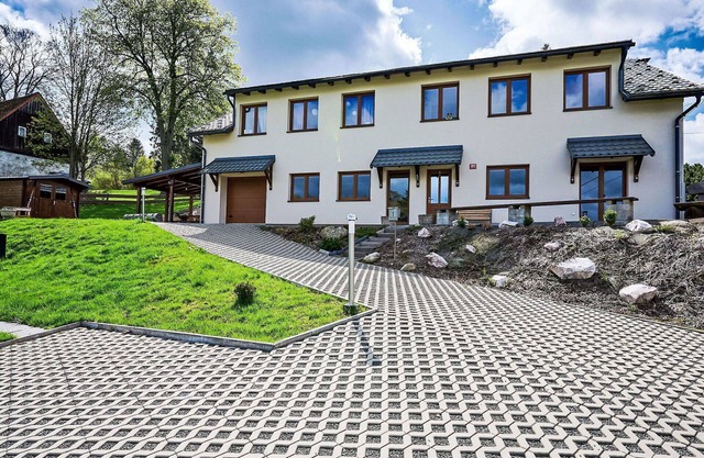 Cosy apartment for 5 people with WIFI, TV and terrace
