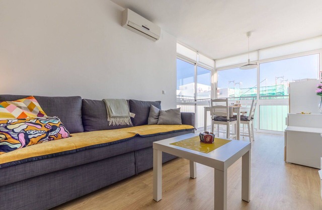 Cosy apartment for 3 guests with WIFI, A/C and TV