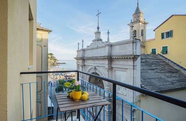 Cosy apartment for 3 people with WIFI, A/C, TV and balcony