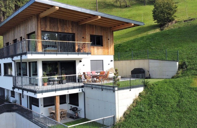 Cosy apartment for 4 guests with WIFI, TV and panoramic view