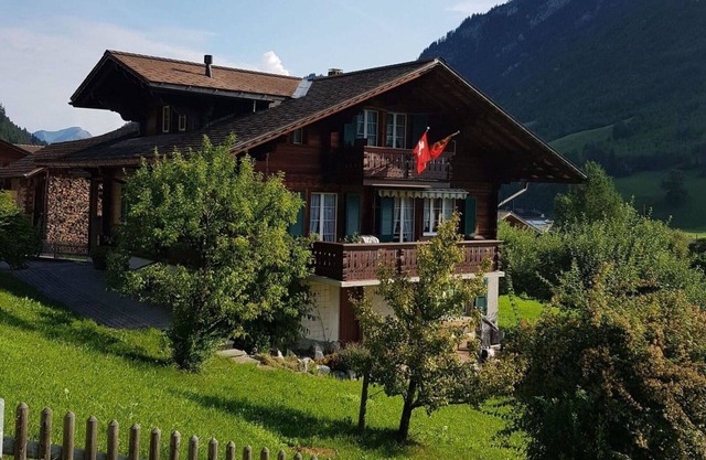 Cosy apartment for 4 guests with WIFI, TV and balcony