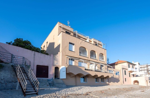 Cosy apartment for 6 people with A/C, WIFI and TV
