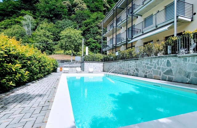 Cosy apartment for 4 people with WIFI, pool, TV and terrace