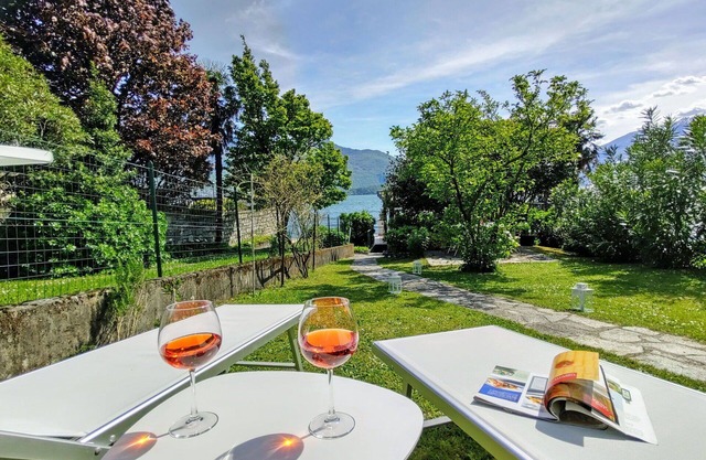 Cosy apartment for 4 guests with WIFI, TV, patio and pets allowed