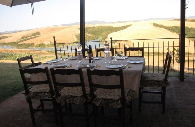 Cosy apartment in villa for 4 guests with pool, WIFI