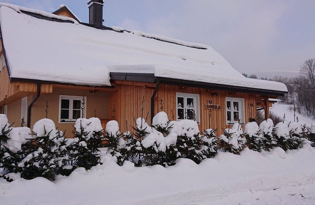 Cosy apartment in villa for 12 people with WIFI, TV, patio, pets allowed and panoramic view