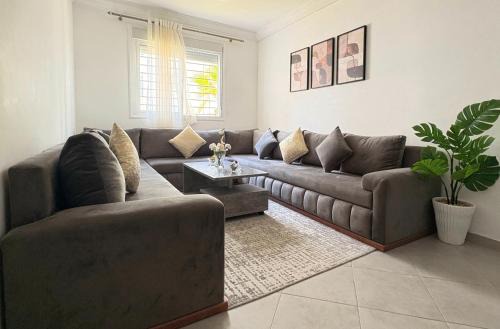 Cosy Apartment Near Beach & Airport