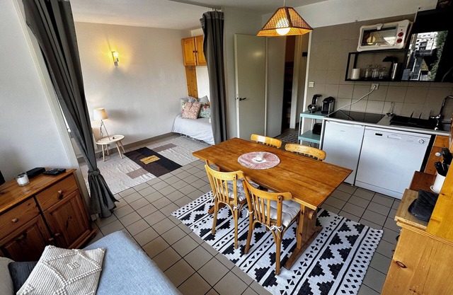 Cosy apartment Pied de Piste (Prorel gondola)/Downtown