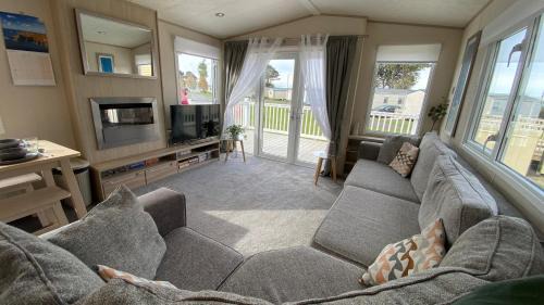 Cosy Holiday Home at Seton Sands near Edinburgh and North Berwick with free WiFi