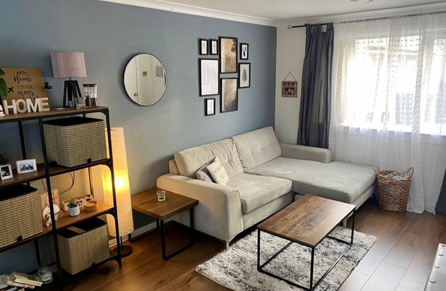 Cosy home in Edinbugh near the Airport