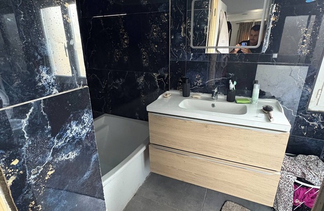 Cosy house with green garden