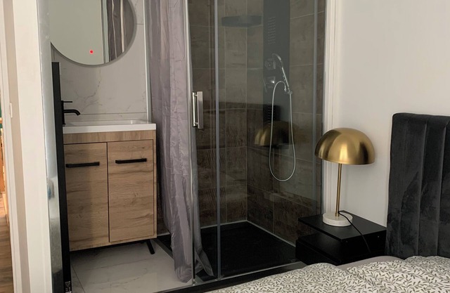 Cosy, modern apartment in a central location close to all amenities