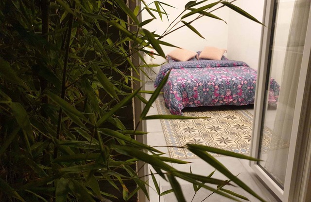 Cosy Studio on the Canal "Near train station & CDG - Paris - Parc des Expos".